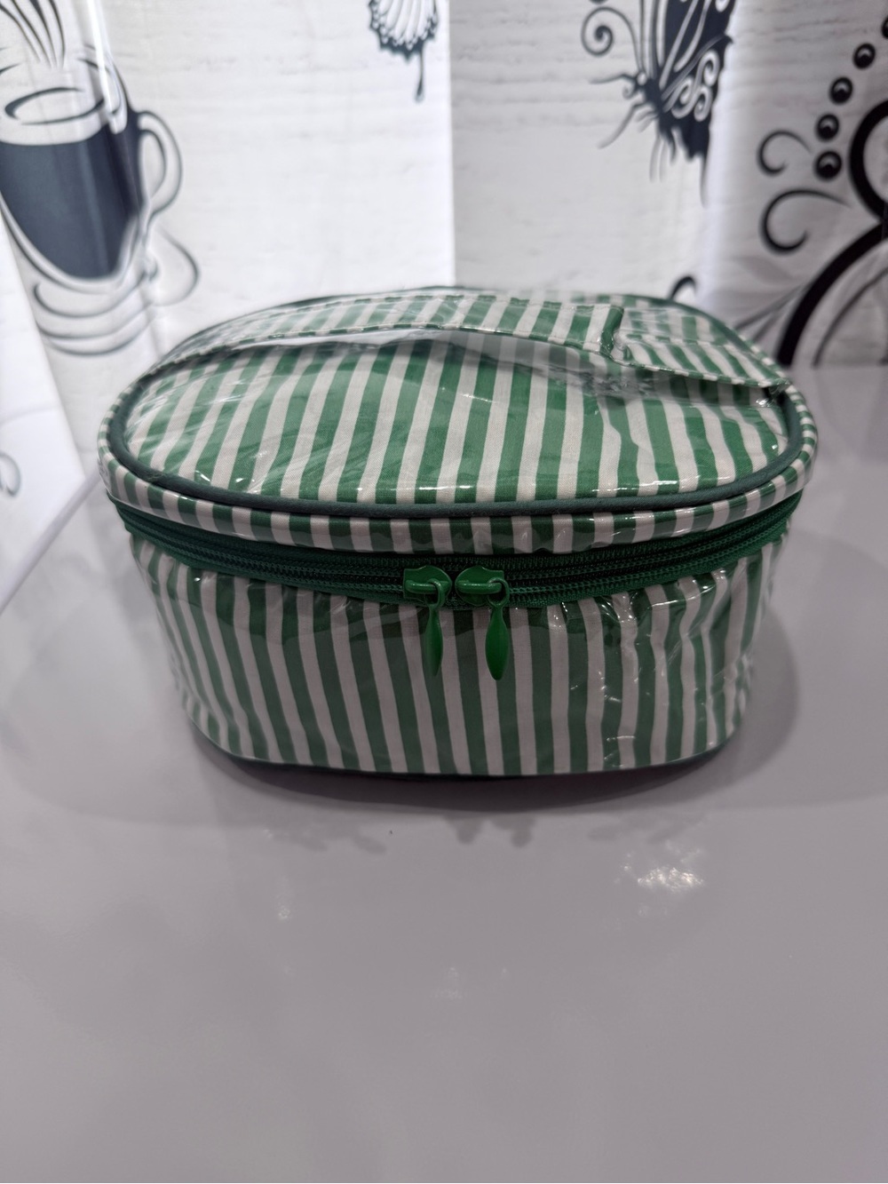 Green and White Travel Cosmetic Bag